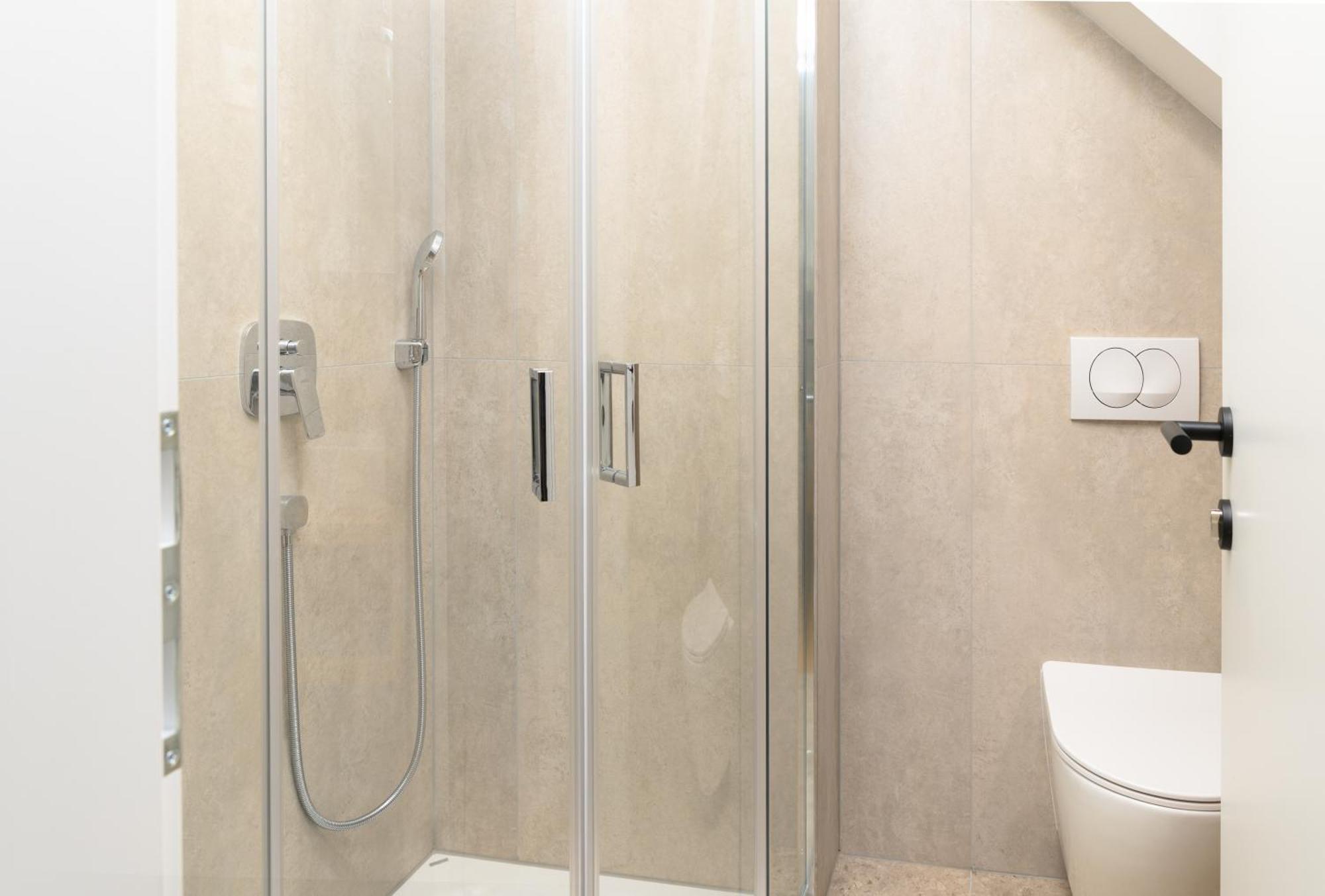 Lilija Apartments Trzin Luaran gambar