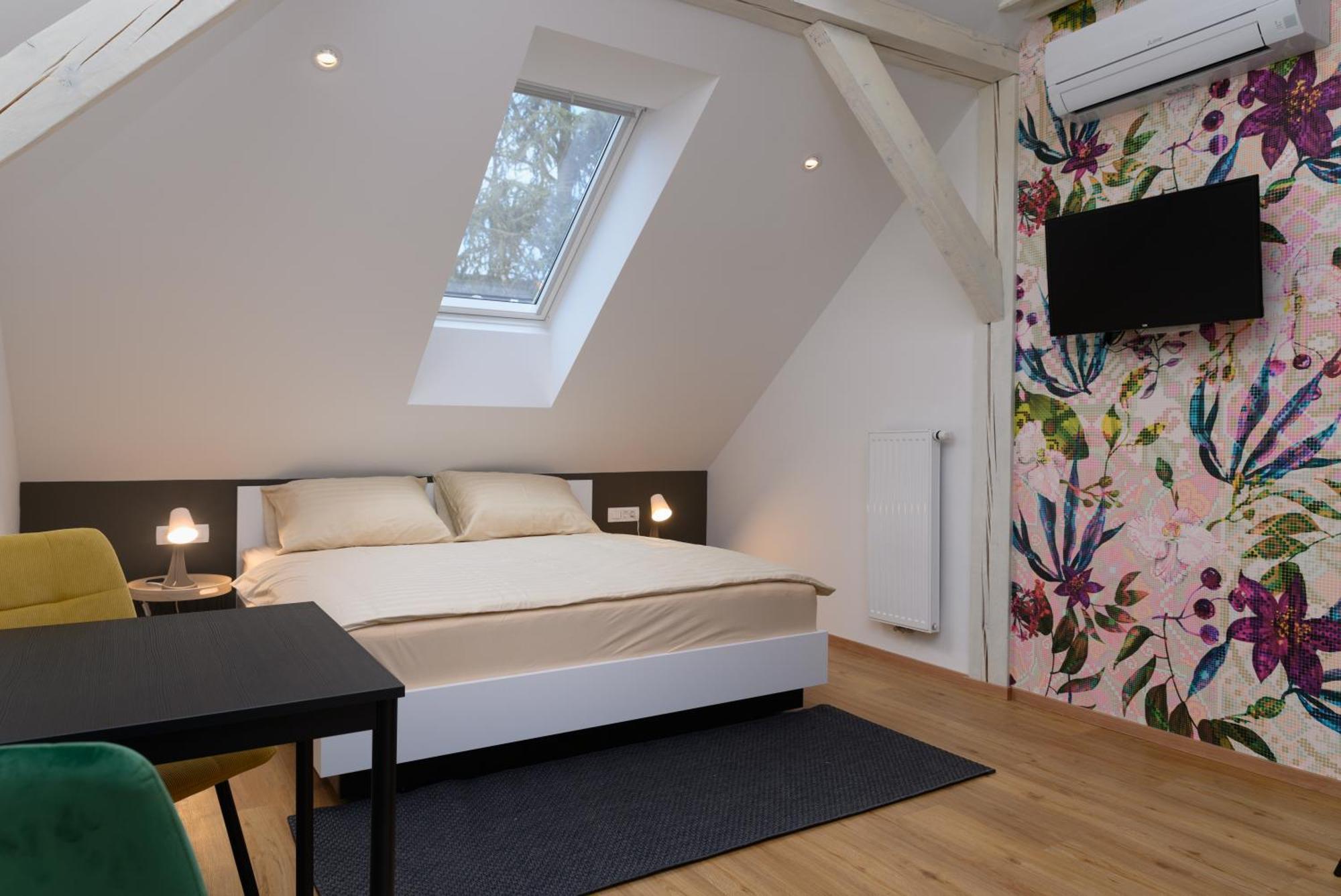 Lilija Apartments Trzin Luaran gambar